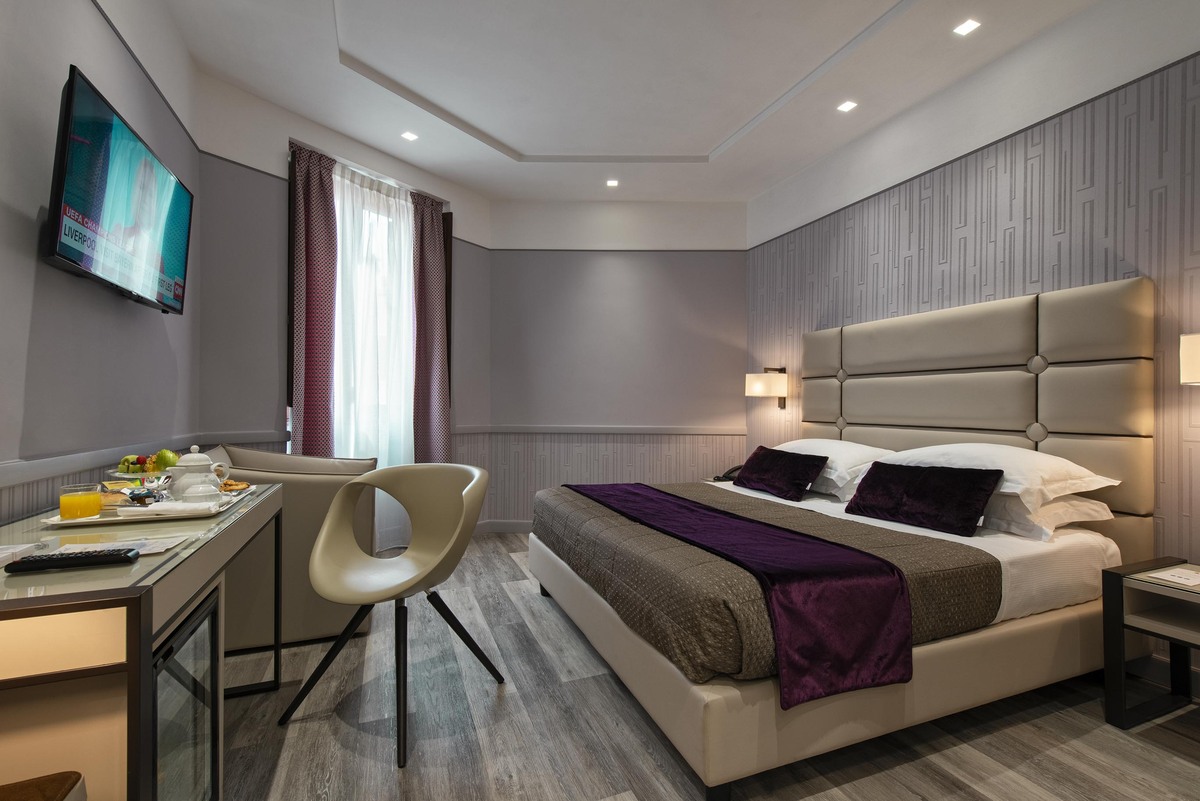 junior suite hotel atlante star rome